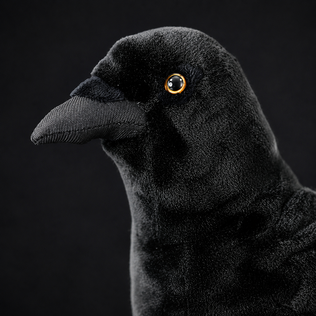 Peluche morbido a forma di corvo americano
