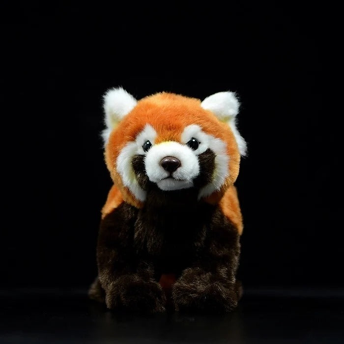 Brinquedo de pelúcia macio de panda vermelho realista