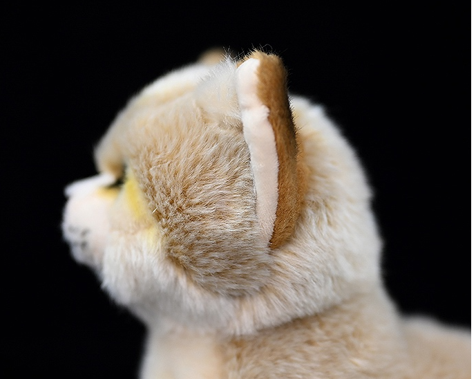 栩栩如生的帕拉斯草原猫毛绒毛绒玩具