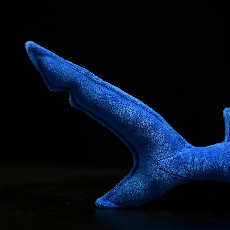 Jucărie de pluș moale de rechin albastru