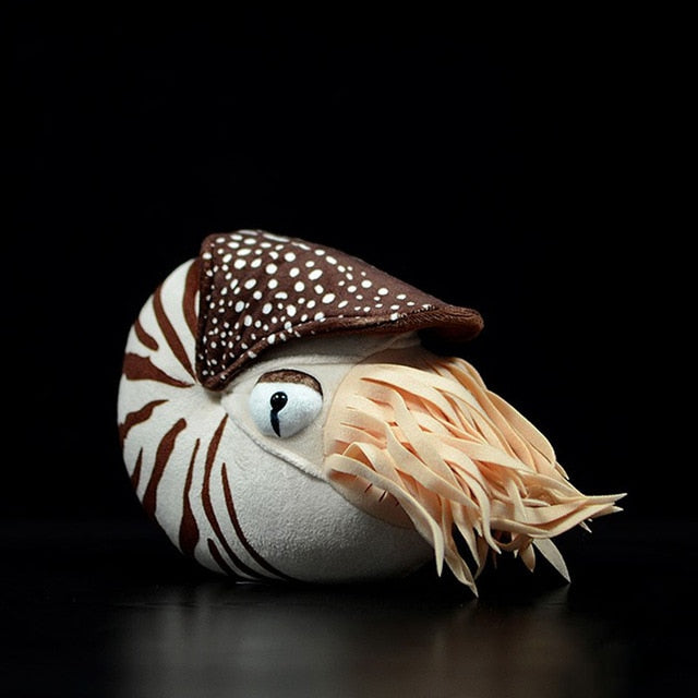 栩栩如生的鹦鹉螺软填充毛绒玩具
