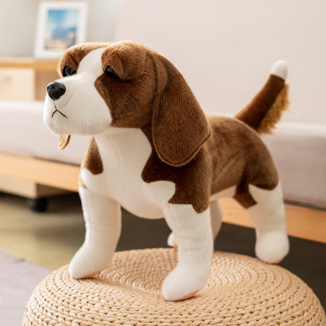 Jucărie de decor de pluș moale, cu un câine drăguț, realist