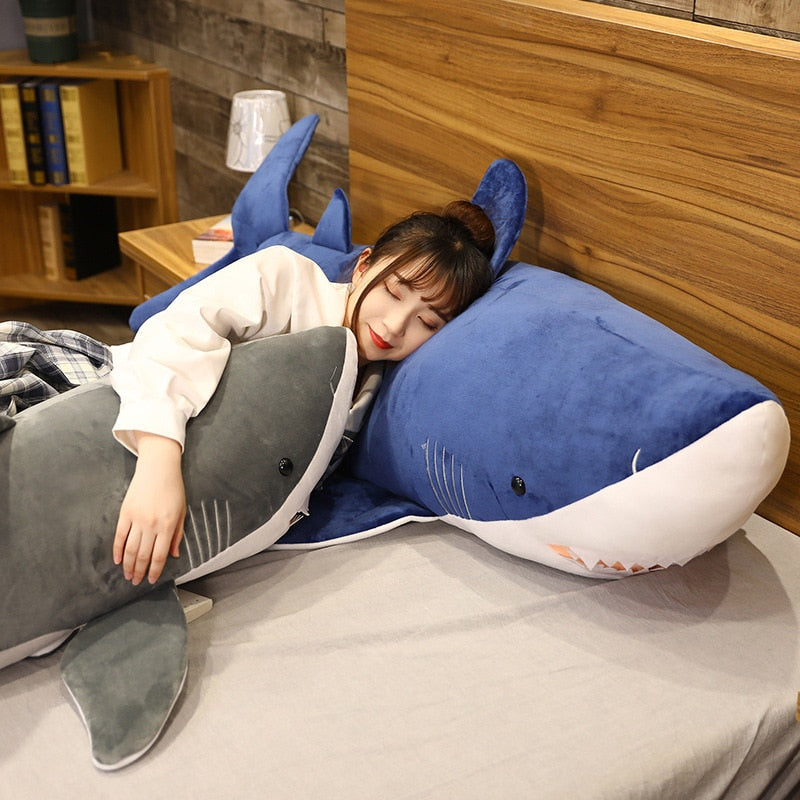 צעצוע קטיפה ממולא כריש ענק