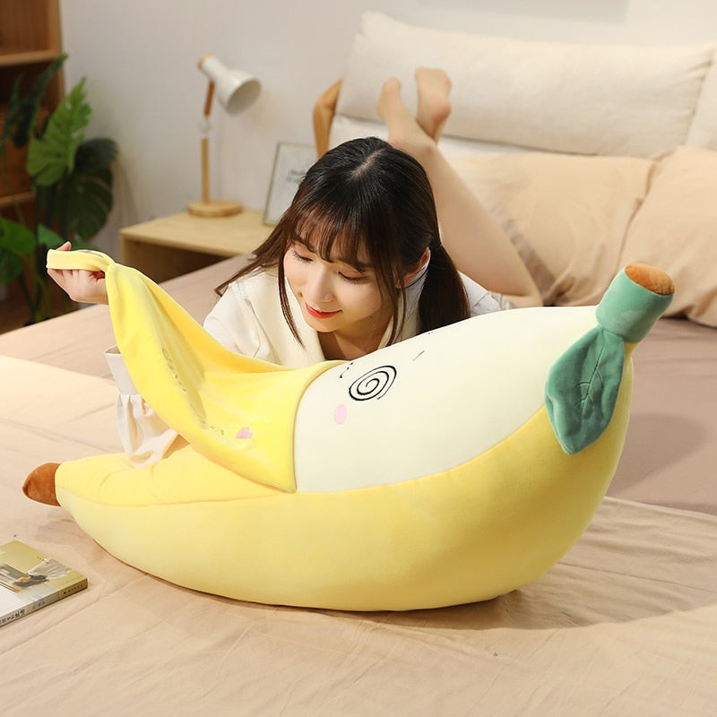 Jucărie cu pernă de pluș umplută cu fața de banană decojită