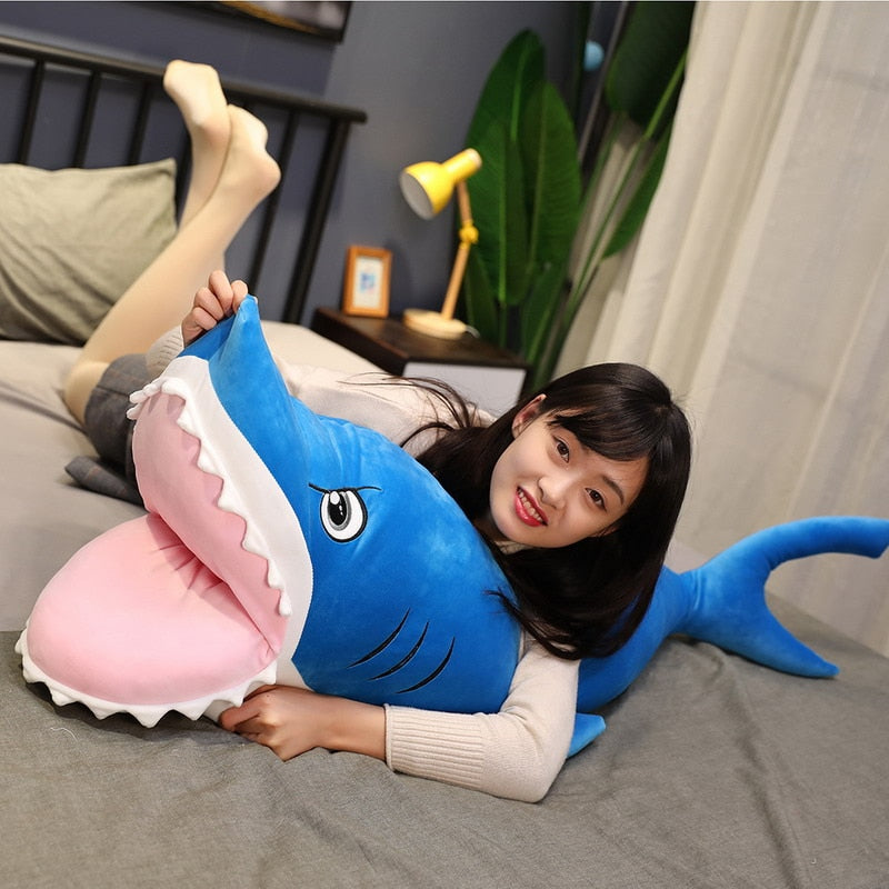 Hračka na měkký vycpaný polštář Big Mouth Shark