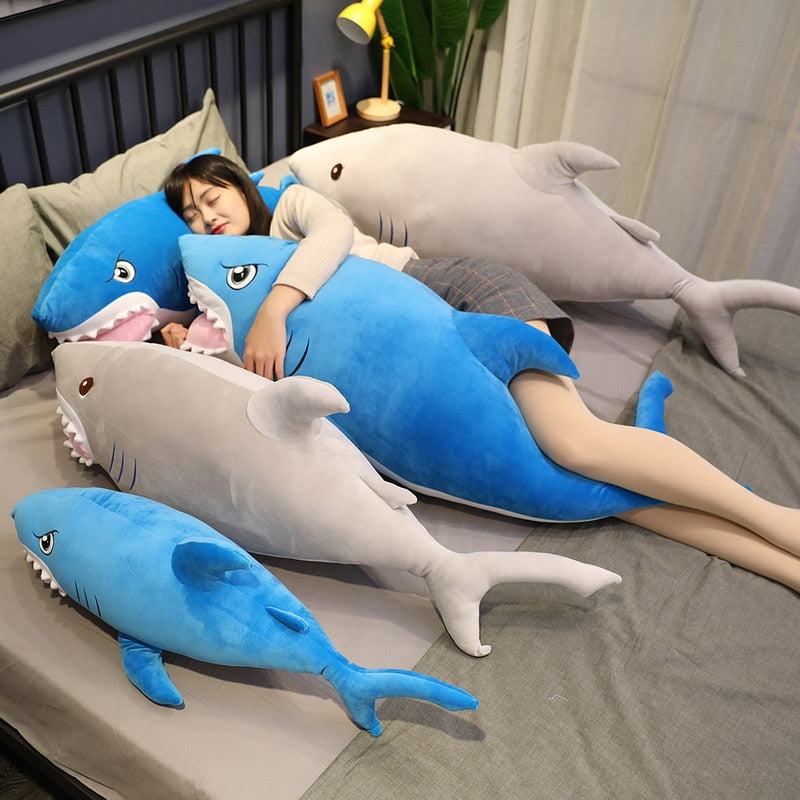 大嘴鲨软毛绒抱枕玩具
